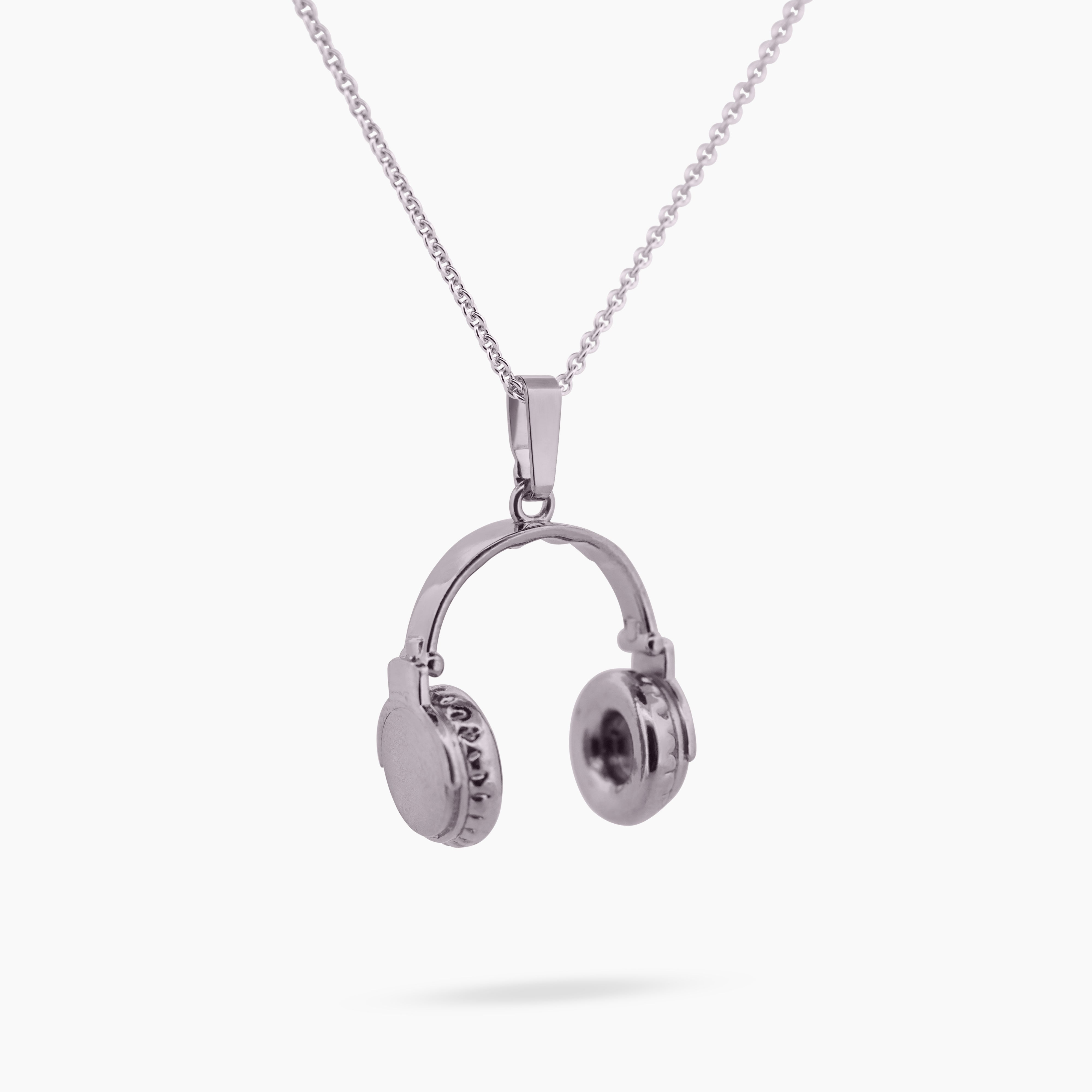 Koptelefoon hanger aan ketting – subtiel en muzikaal vormgegeven