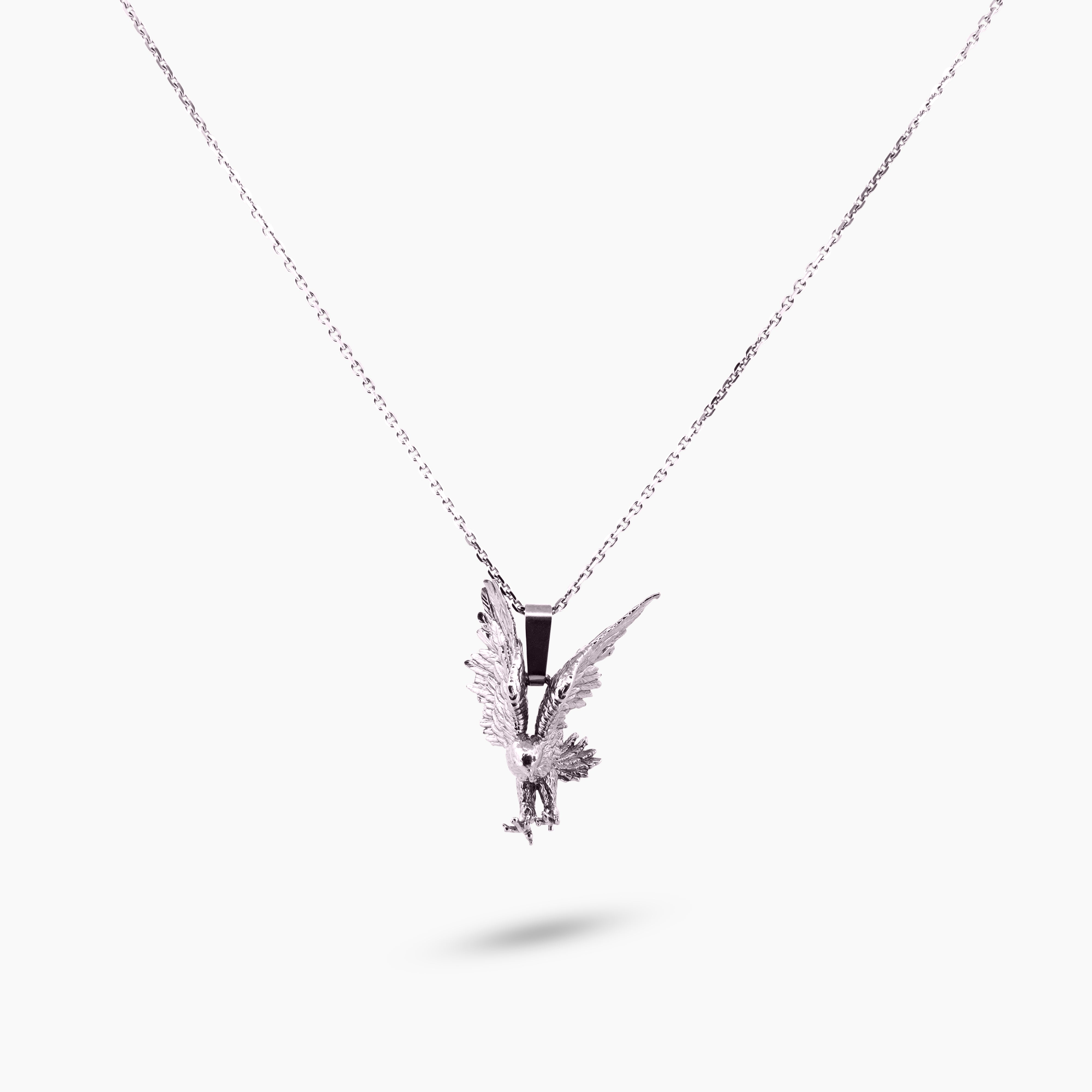 Pinchme bedel roofvogel hanger aan een ketting – sierlijk en krachtig