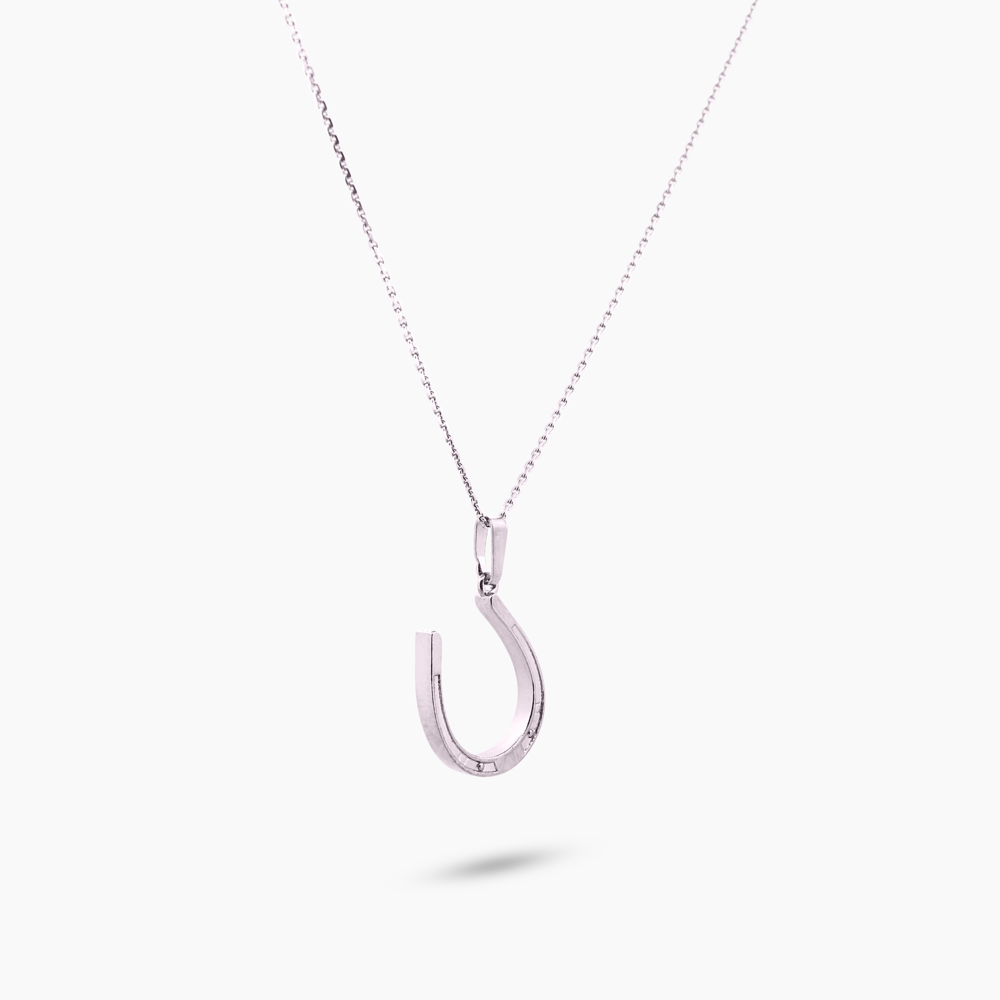 Pinchme bedel hoefijzer hanger aan ketting – klassiek en elegant